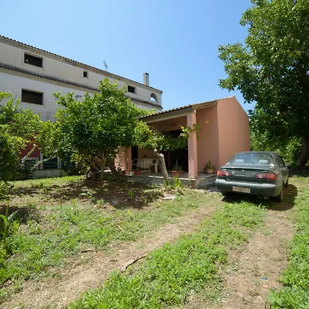Mary's Garden House Dom wakacyjny Peroulades (Corfu)